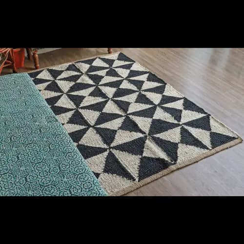 White Hemp Jute Rug With Black Design Jute Hemp Rug