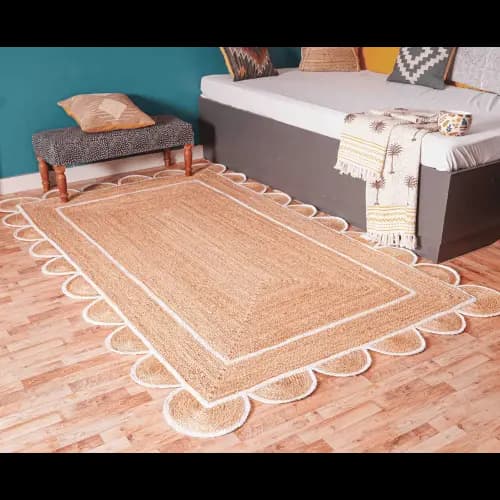 Scalloped Hand Braided Natural Jute Runner with White Edge Scallop