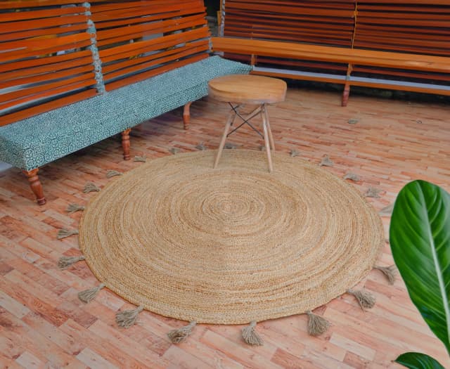 Hand Braided Natural Jute Round Rug with Fringes