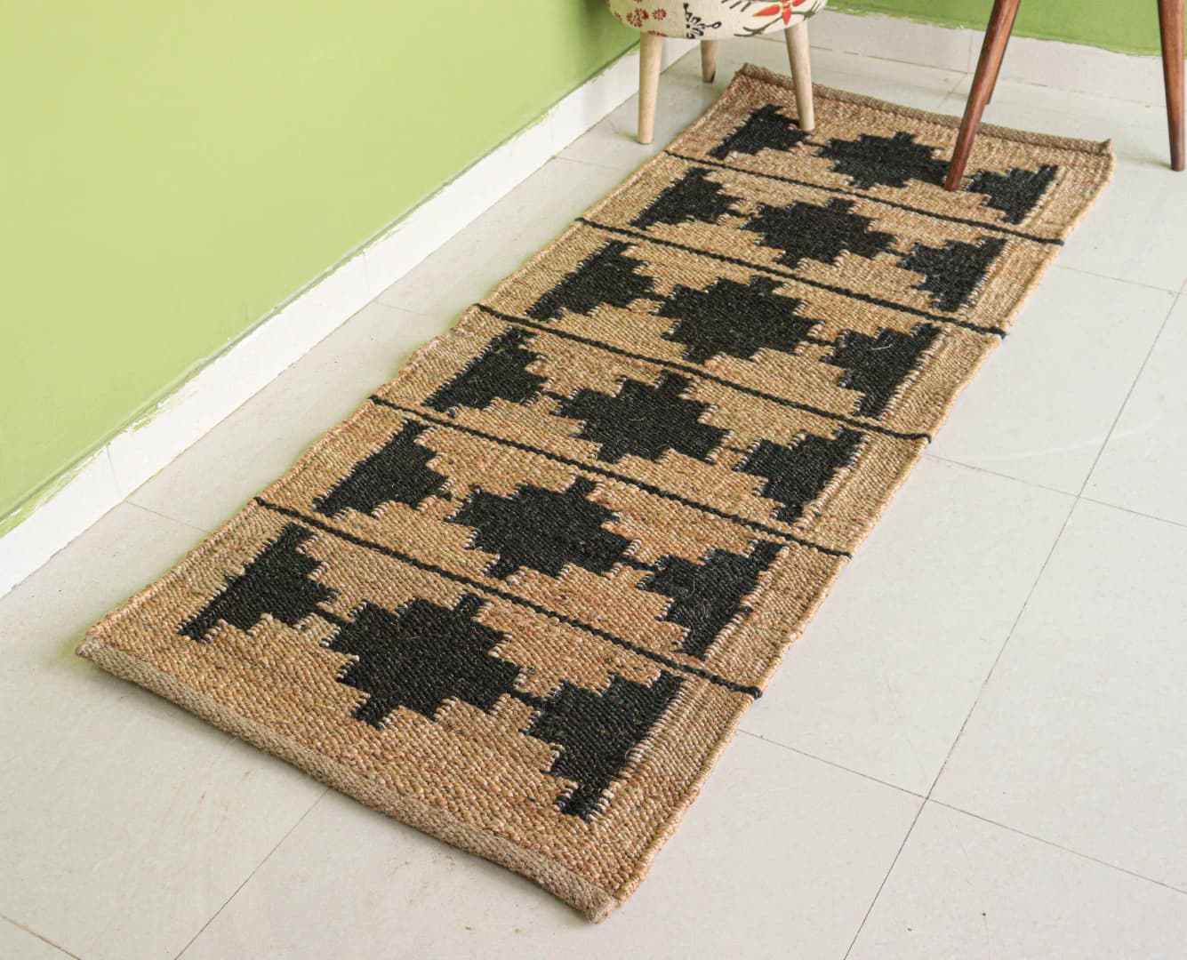 Beige Hemp Runner Jute Rug with Black Design Indian Hand Loomed Stair Decor Jute Hemp Runner Rug Large Runner Jute Dhurrie For Living Room