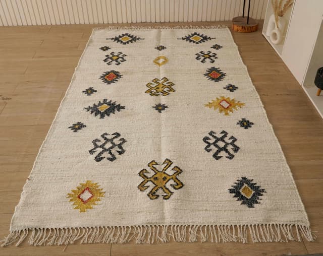 Vintage Large Jute Rug White Dhurrie Rug Bohemian Decor Juna Rug Handwoven Rug White Fringes Jute Rug For Decor Home