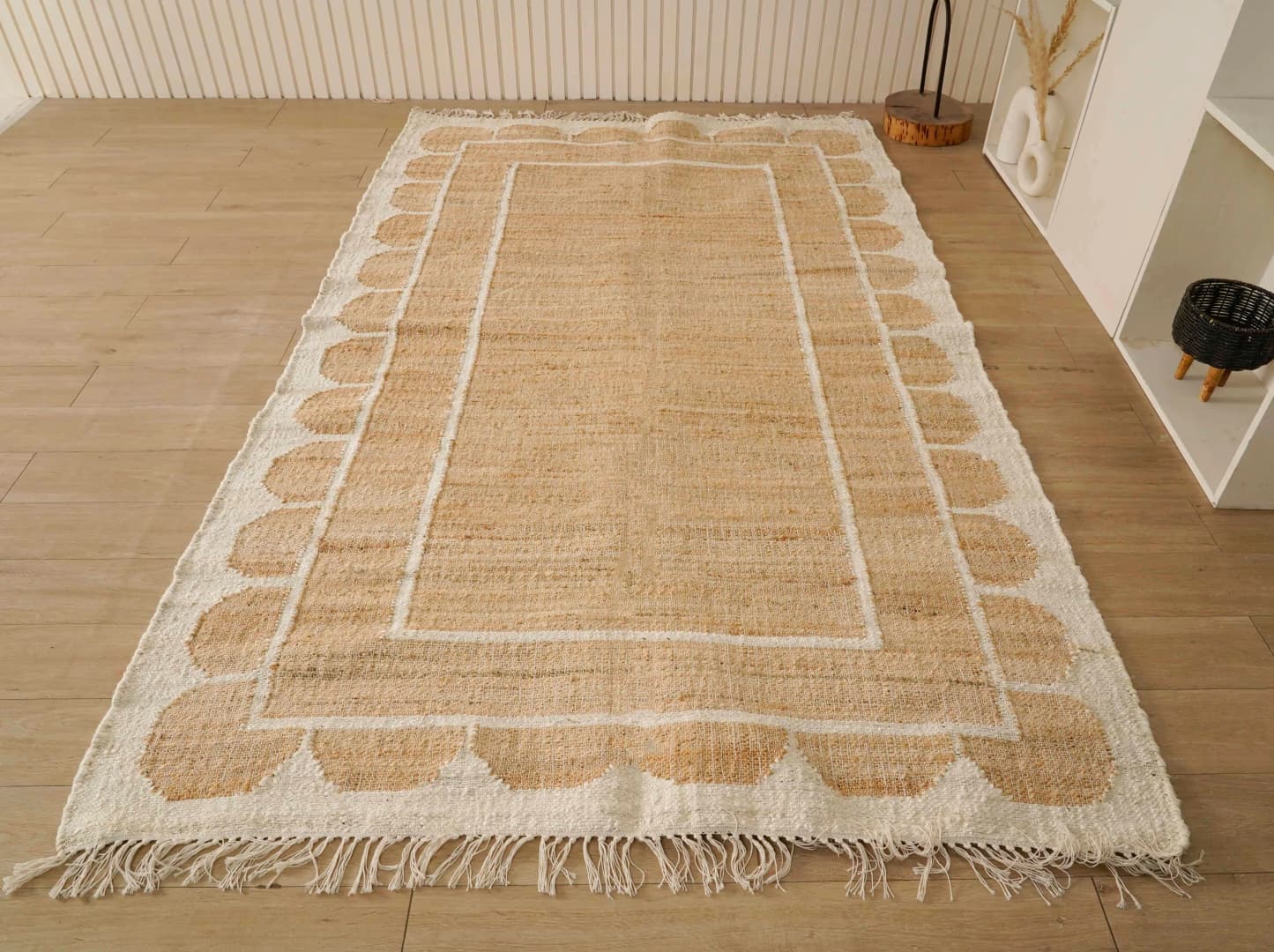Natural Jute Beige and White Design High Quality Hand Woven Geometric Boho Style Rug Vintage Cotton Jute Rug Entryway Dhurrie Rug Decorative Home