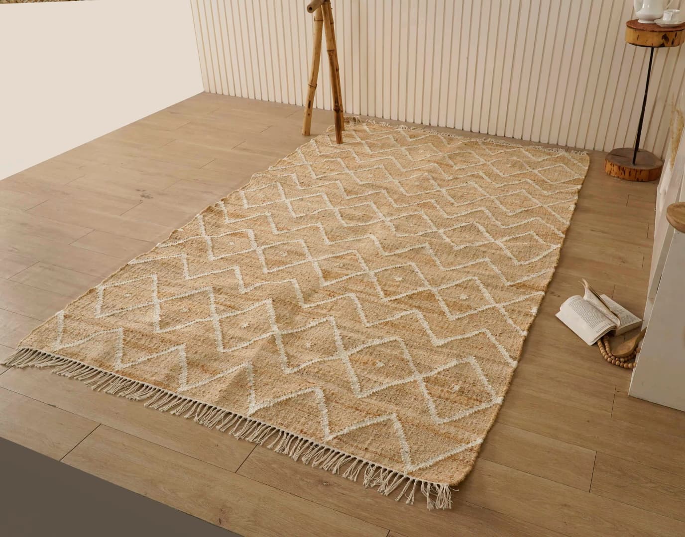 Indian Handmade Cotton Jute Rug Beige Cotton Juna Rug With White Pattern Rug Moroccan Nordic Scandinavian Decor Inspired White Fringes Rug For Living Home 