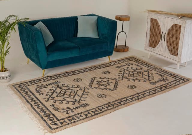 Custom Size Handmade Natural Beige Jute Rectangle Rug with Black Design Living Room Decor Bohemian Jute Carpet Area Rug for Dining Room and White Fringes Jute Rug 