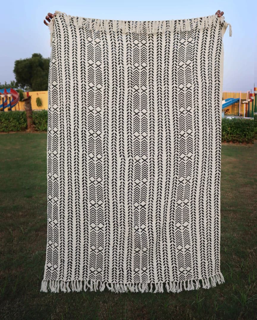 Indian Handmade Throw Blanket Bohemian Cloth Bed Cover With Tassels Hand-Loomed Block Print Cotton Sofa Throw Soft Cotton Throws Vintage Home Decor Throws 
