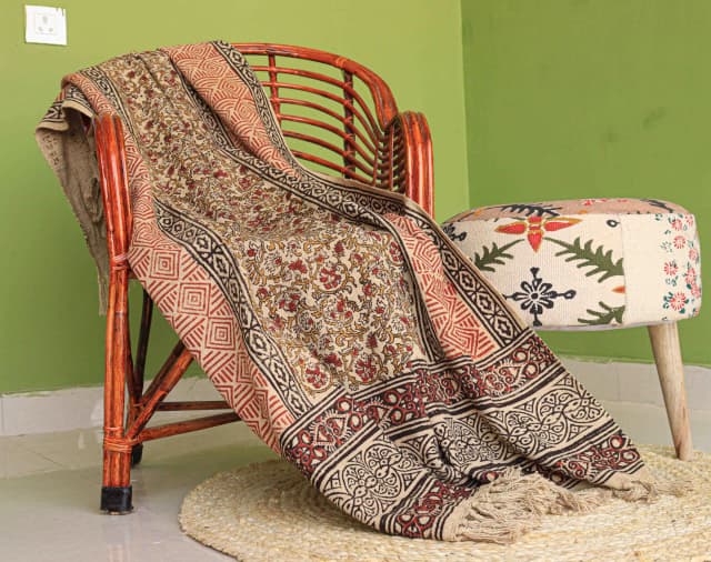 Indian Handmade Soft Cotton Throw Blanket Bohemian Handmade Throw Blankets and Throws Hand Loomed Cloth Soft Cotton Blanket Boho Ethnic Beach Towel Decor Sofa
