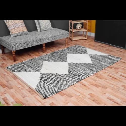 Hand Weaving White And Black Color Rectangle Doormat Runner Lagre Area Rug Vintage Hemp Jute Rug For Living Room Decor Rug Decorating Runner Interier Style making Hallway 