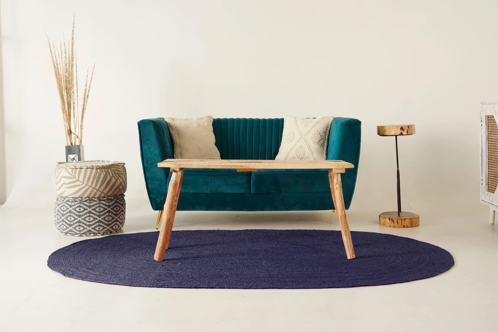 Room Decorating Hand Braided Oval Jute Rug Navy Blue Color 