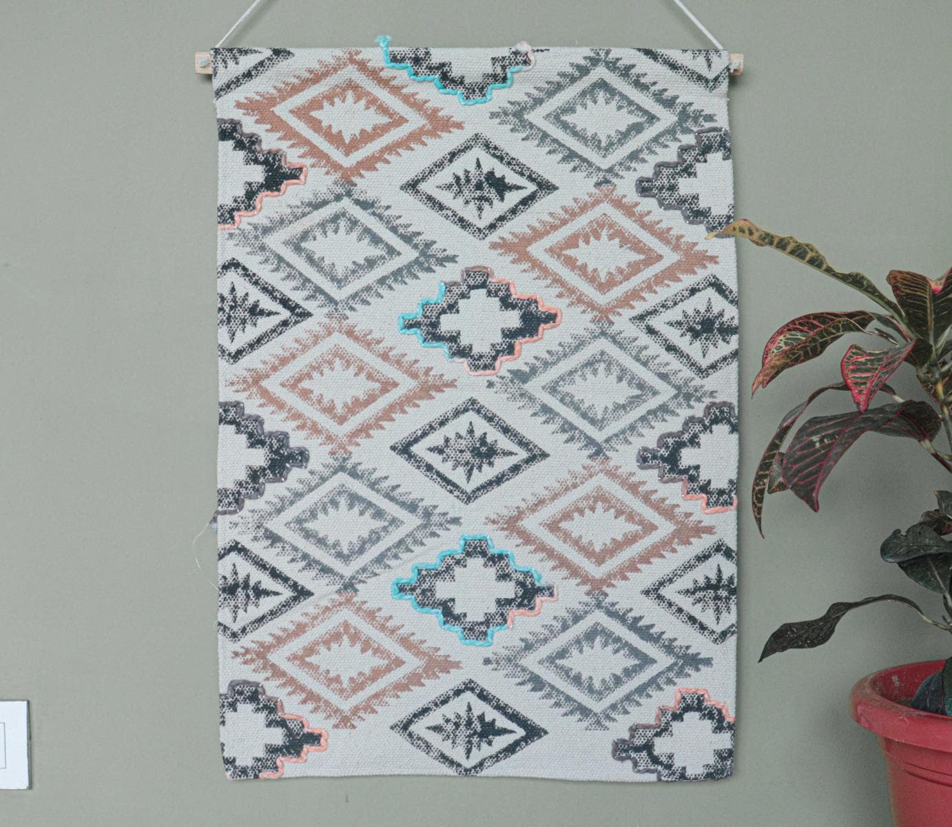 Handmade Macrame Wall Hanging Décor