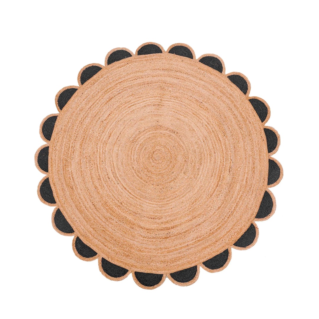 Hand Braided Natural Jute Round Rug with Custom Color Scallop Design