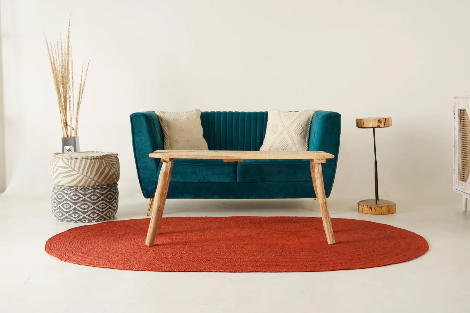 Hand Braided Oval Jute Rug Solid Red Color Home Decor Rug 