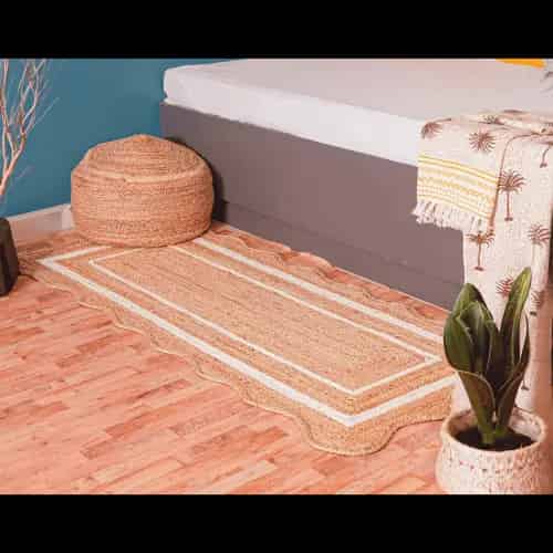 Hand Braided Beige Scalloped Runner Jute Rug With Double Line White Border - Image 5