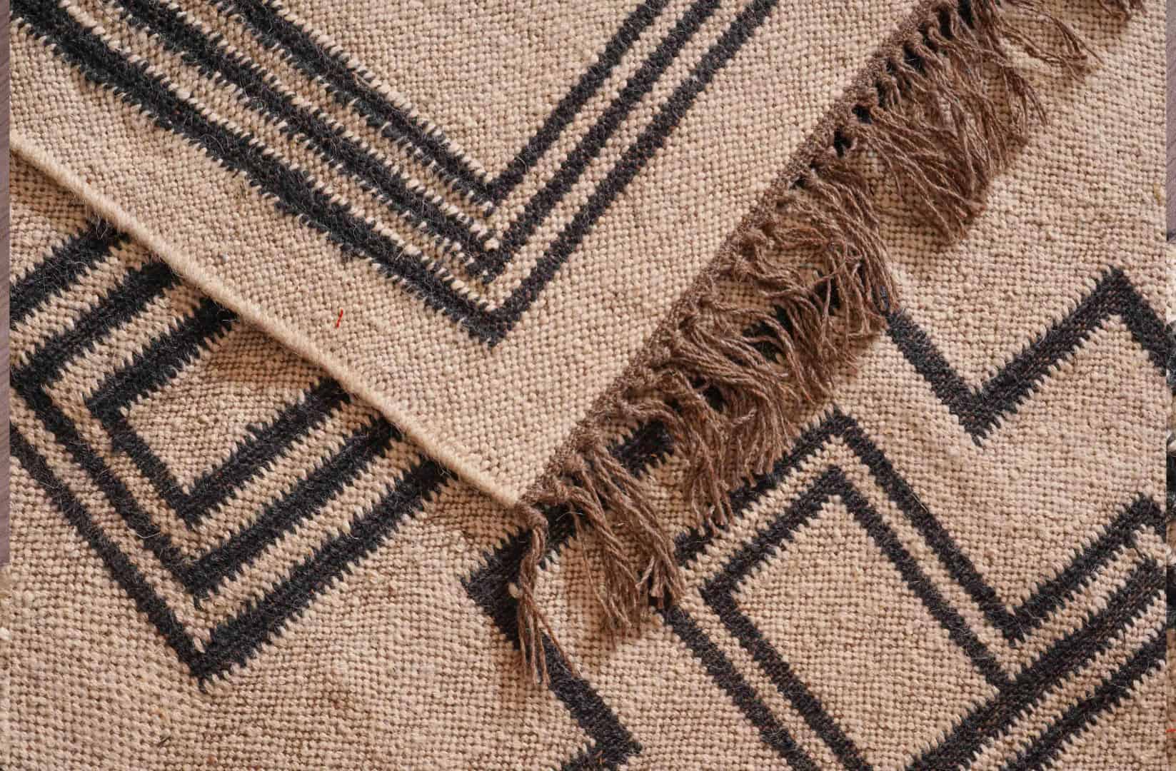 Indian Handwoven Vintage Kilim Off White with Black Wool Jute Kilim Rug and Runner Large Area Rug Traditional Kilim Dhurrie Living Room - Image 8
