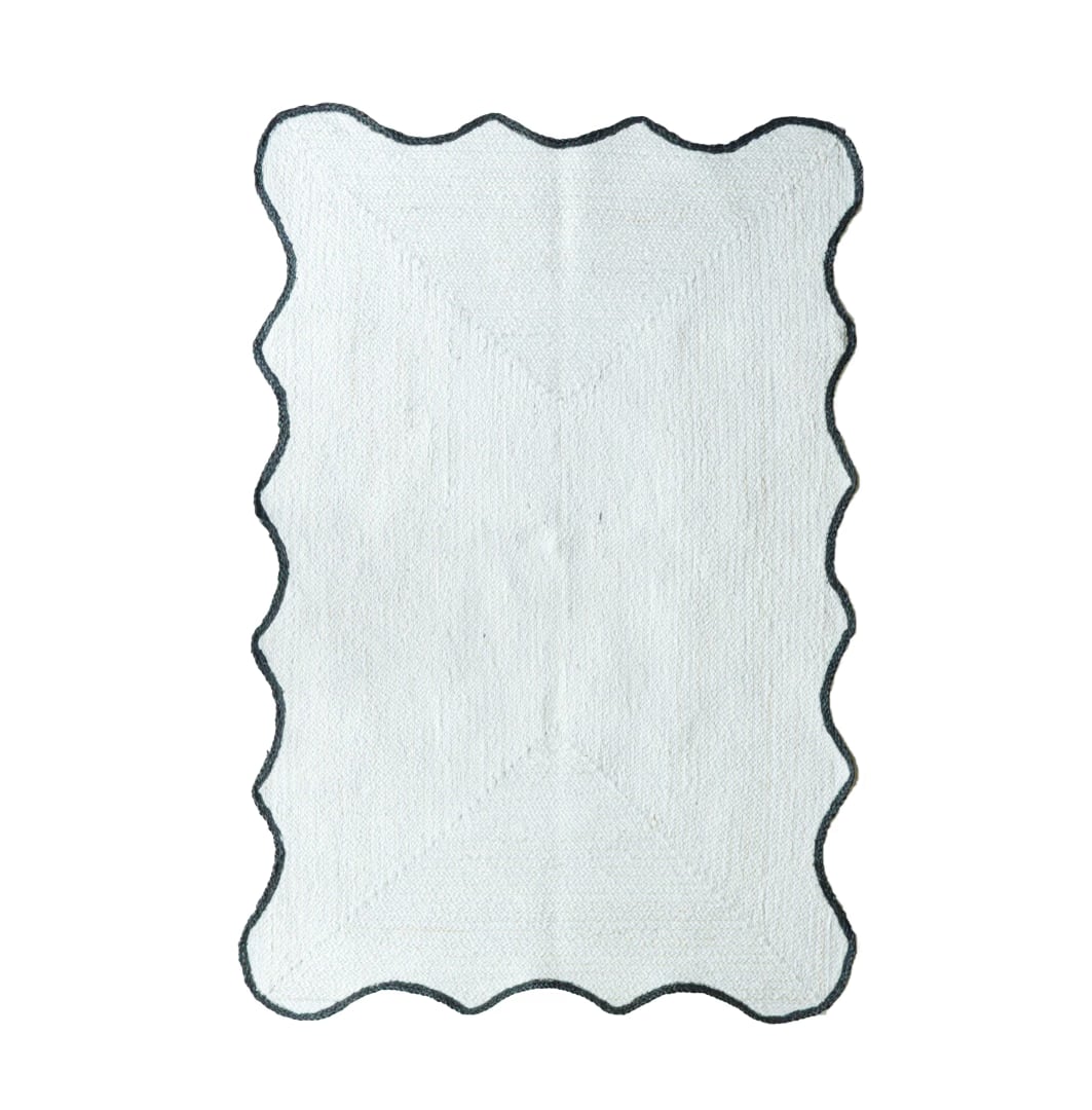 Hand Braided Scalloped Rectangle Jute Rug White with Wavy Edge Black Border