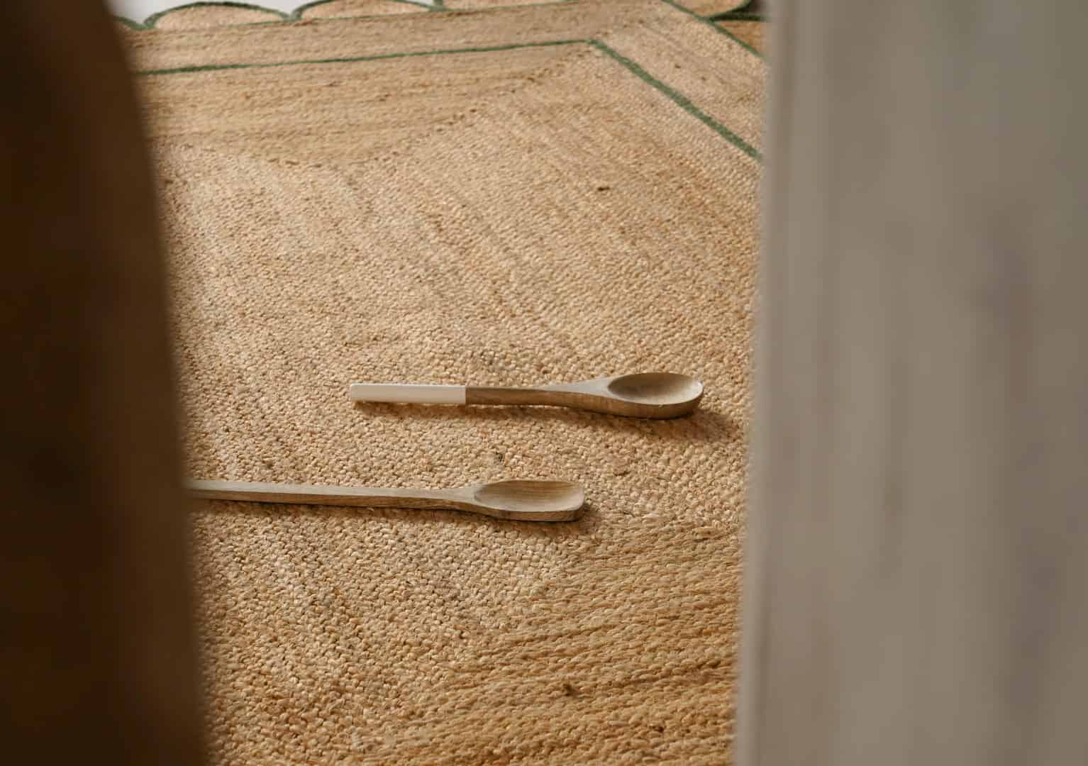 Hand Braided Rectangle Jute Rug Beige with Customized Color Scallop Border - Image 6