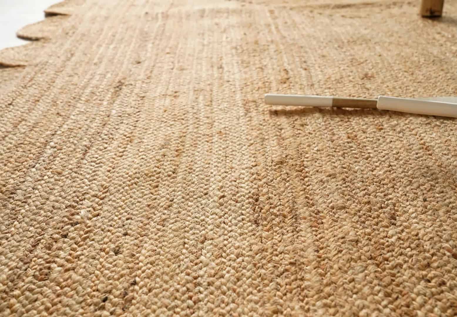 Hand Braided Natural Scalloped Rectangle Jute Rug - Image 10