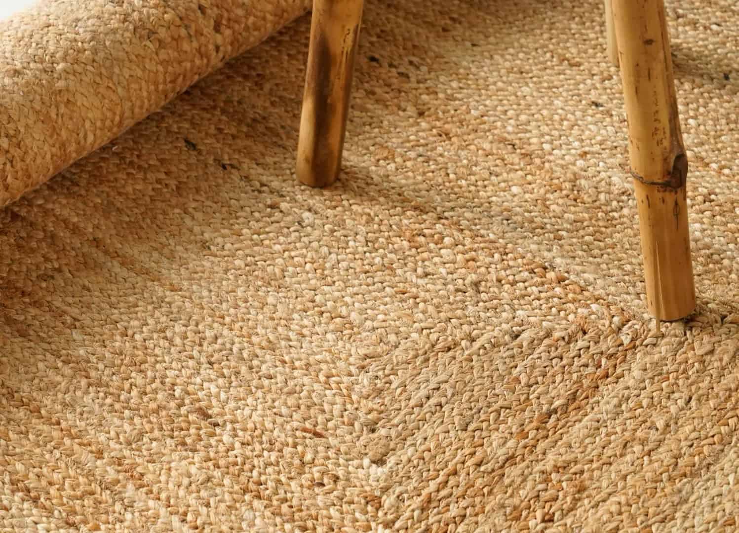 Hand Braided Natural Scalloped Rectangle Jute Rug - Image 8