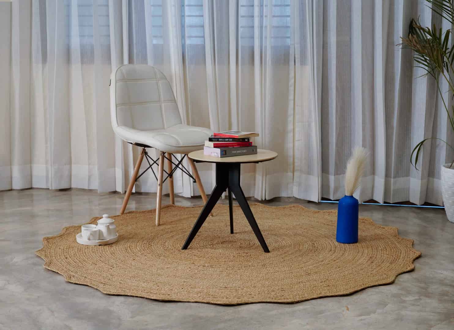 Handcrafted Jute Round Rug with Elegant Scalloped Border - Image 8