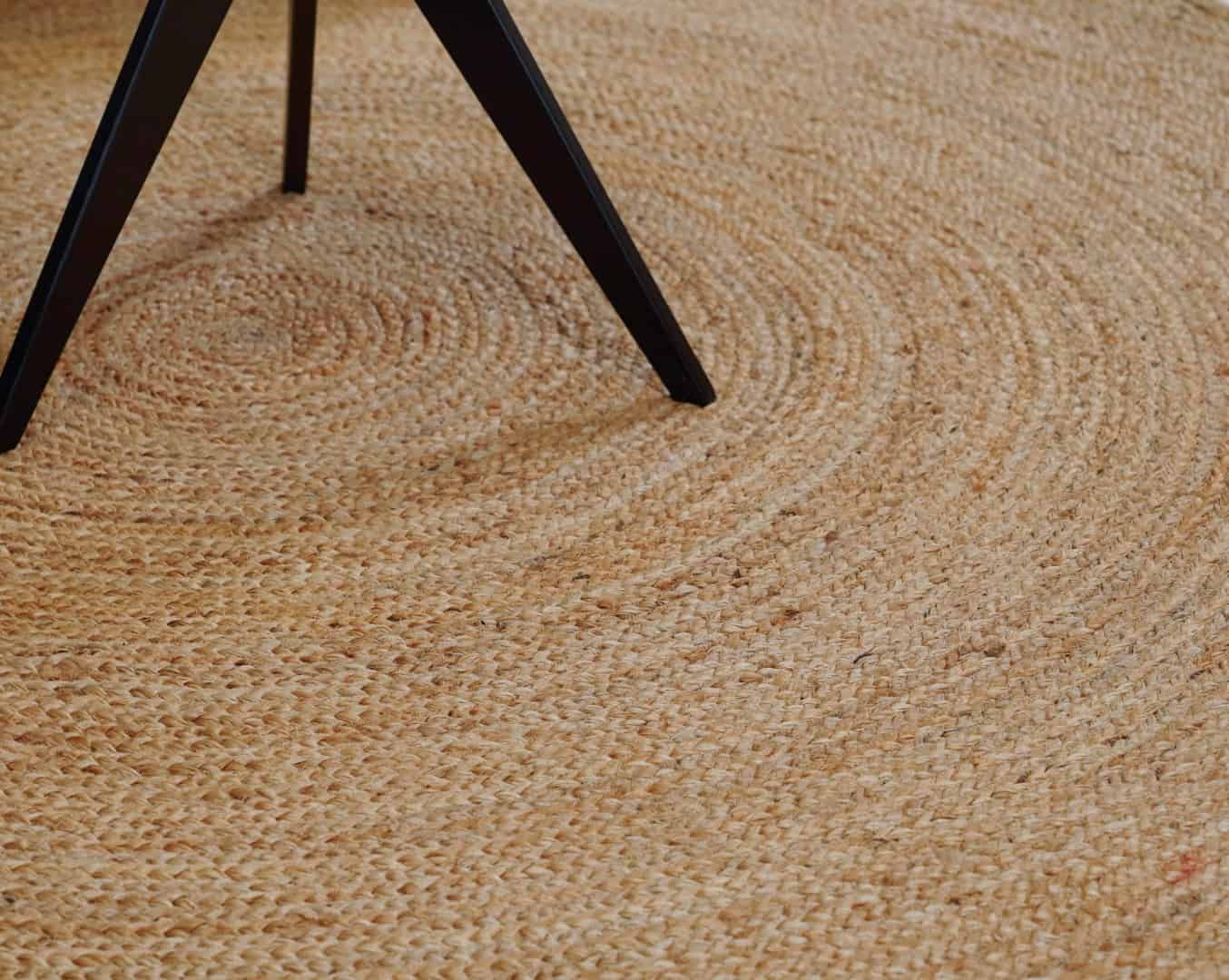 Handcrafted Jute Round Rug with Elegant Scalloped Border - Image 7
