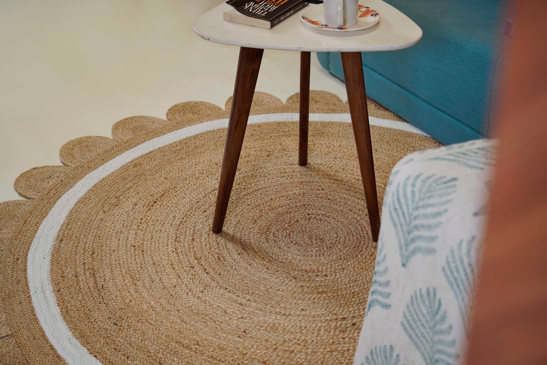 Artisan Scalloped Custom Braided Jute Rug